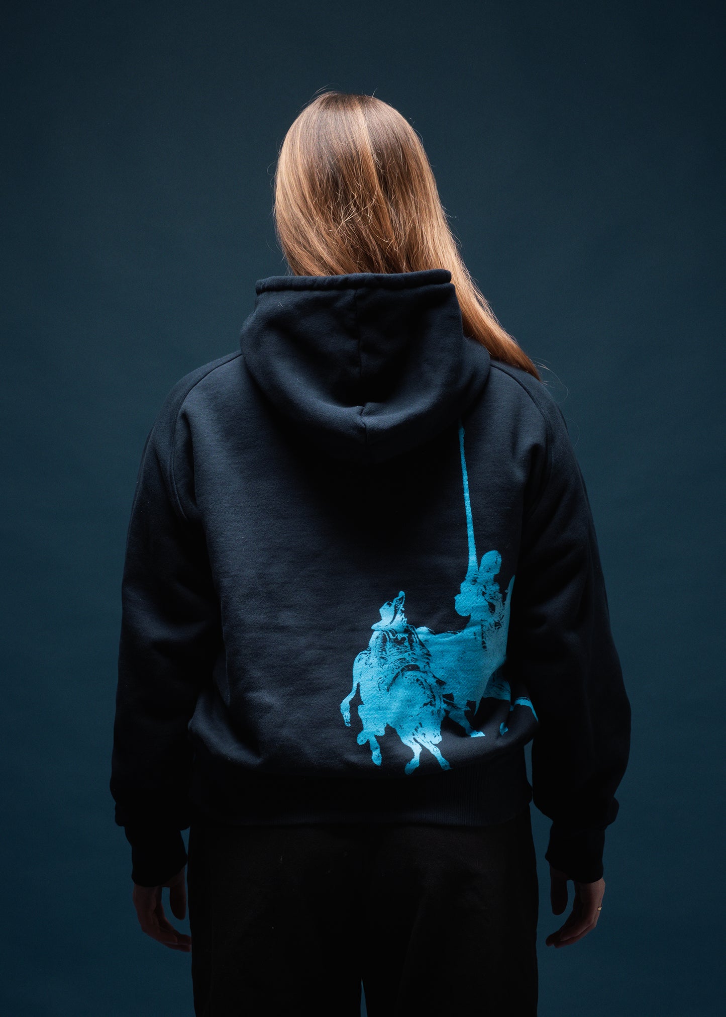 DIÖGÖ HERALDIC RAGLAN HOODIE-NAVY