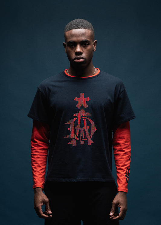 Double layer longsleeve t-shirt streetwear style with logo on front & sleeve. Navy & orange